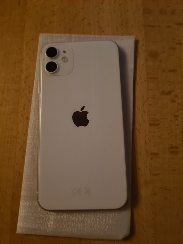 Apple iPhone 11 - 64GB, weiß